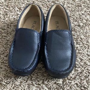 Boy’s navy blue Place dress shoes in size 7